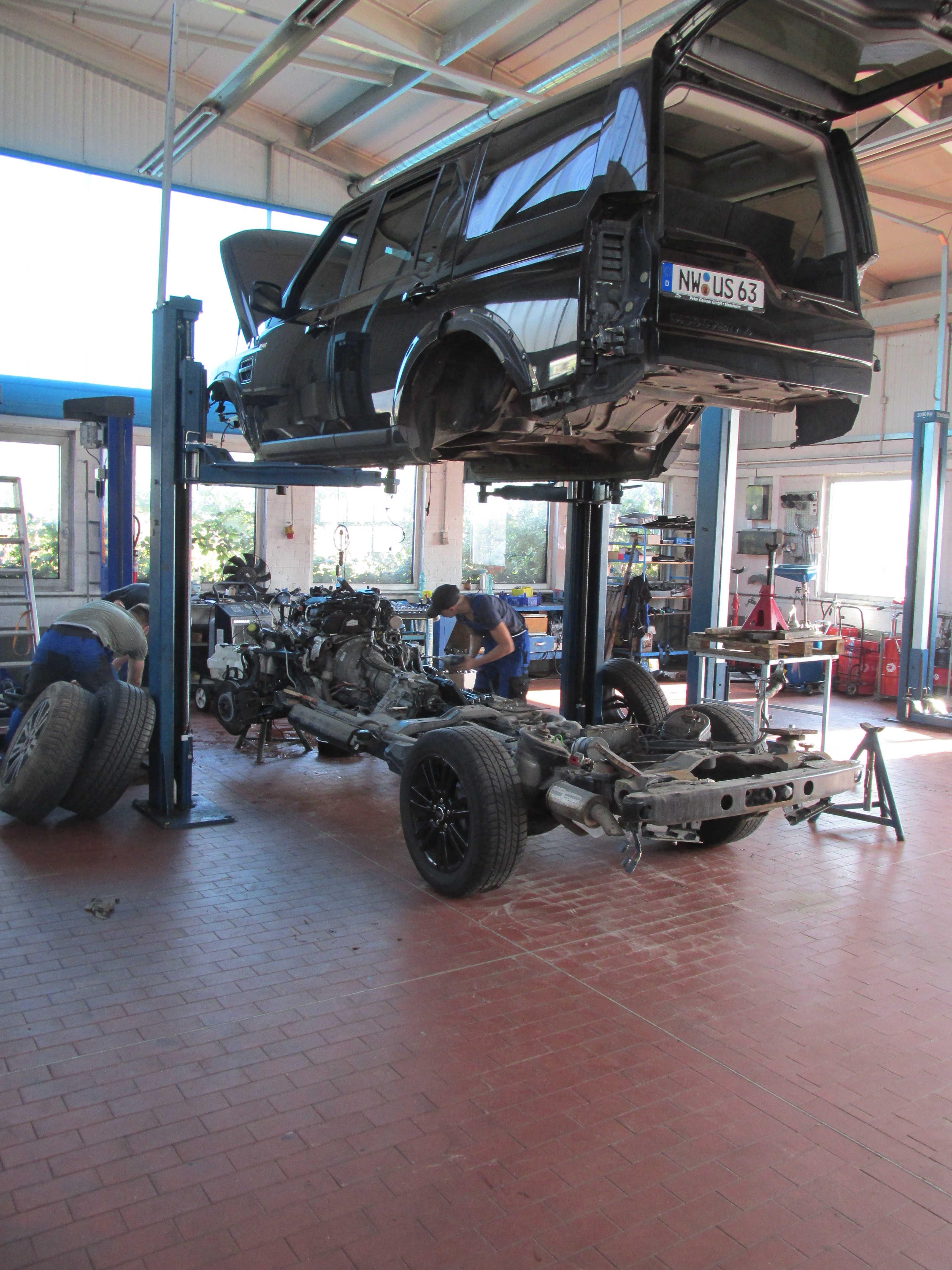 Land Rover Discovery 4