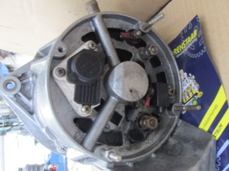 Generator/Lichtmaschine 28V 65/120A